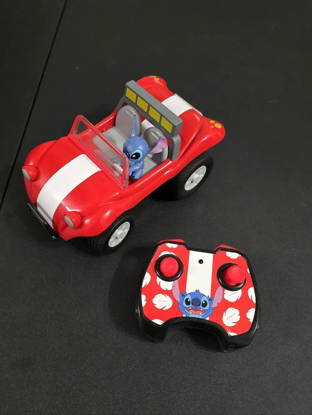 Disney Red and White Stitch Remote Control Dune Buggy